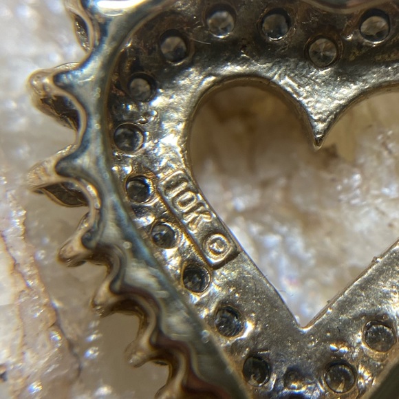 Diamond Heart 10k Gold Pendant - Picture 6 of 6